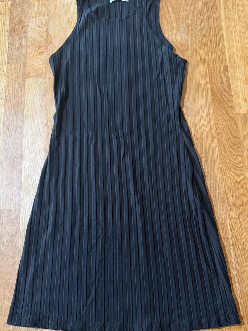 Black Ribbed Sleeveless Dress XL
REFORMATION